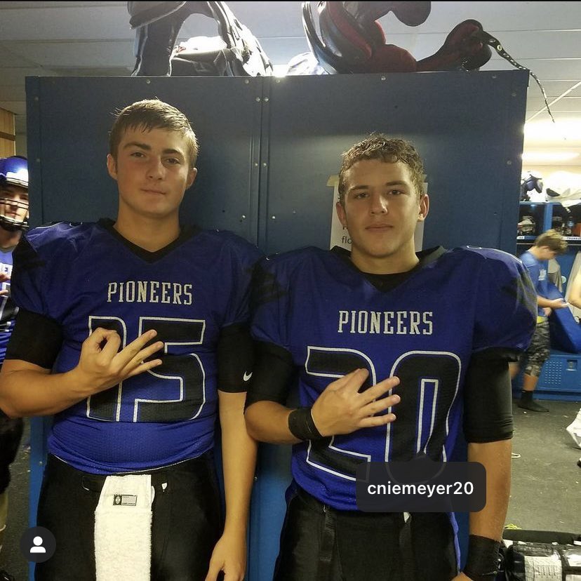 PioneerIron's tweet photo. One last time. @Cam_Niemeyer @tshelley015 @LSFootball1 @LSCoachManion https://t.co/cRgO73qHjh
