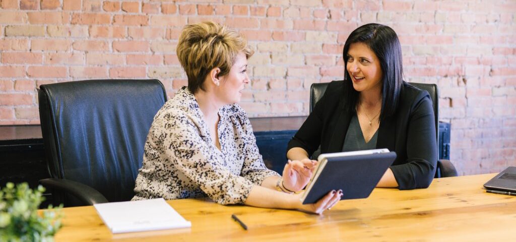 HRAvantGarde's tweet photo. Job opening for Recruiter based in NYC, Phoenix or Virtual w/ #TeamAmex:

https://t.co/pNN6ic7IjX 

#Job #jobsearching #recruitment https://t.co/ssljDh2fwF