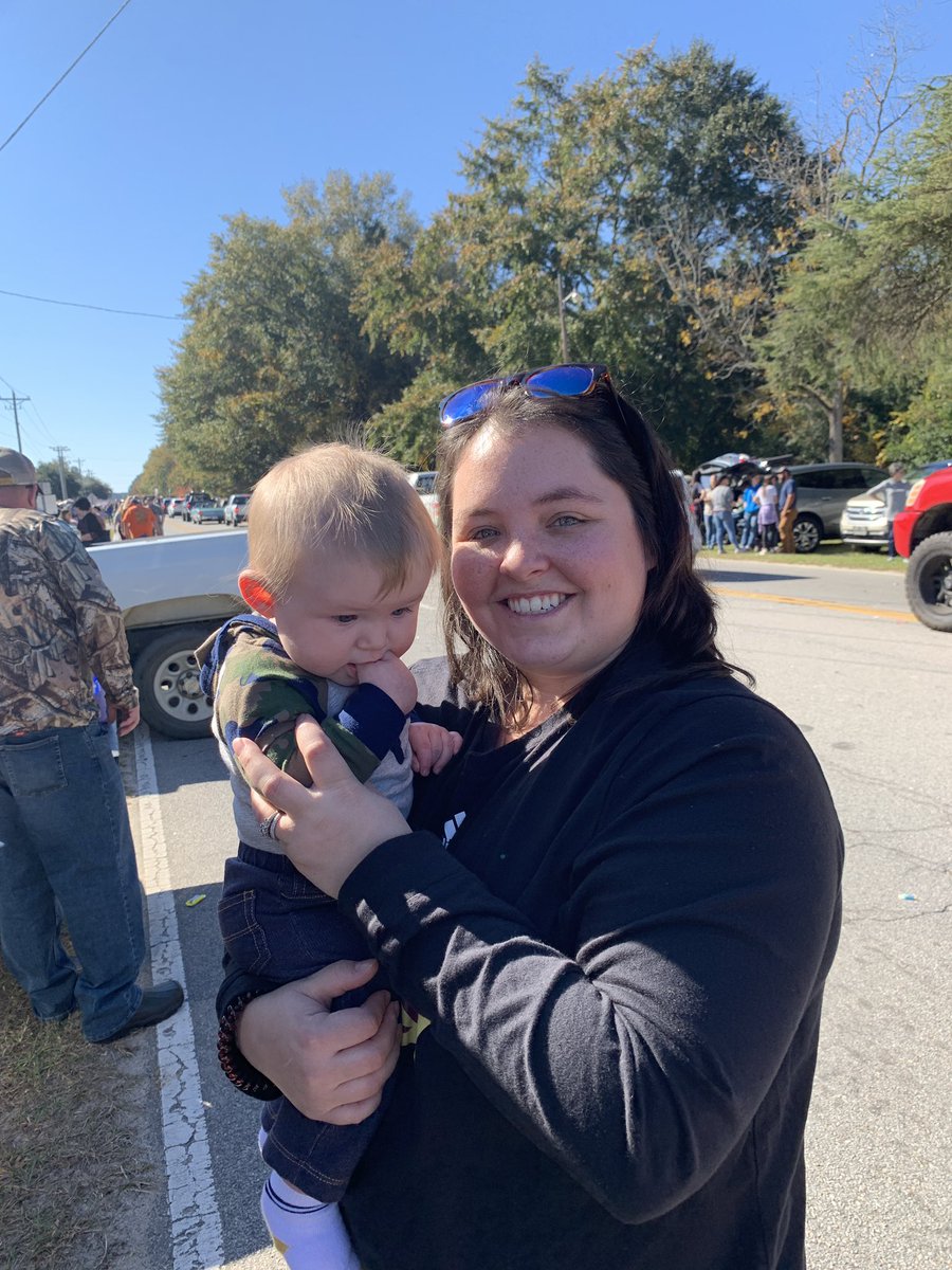 HHM_SCedu's tweet photo. First time Pelion Peanut Party attendee! 🥜 
He loved every minute of the parade. https://t.co/w54ajjNWKJ