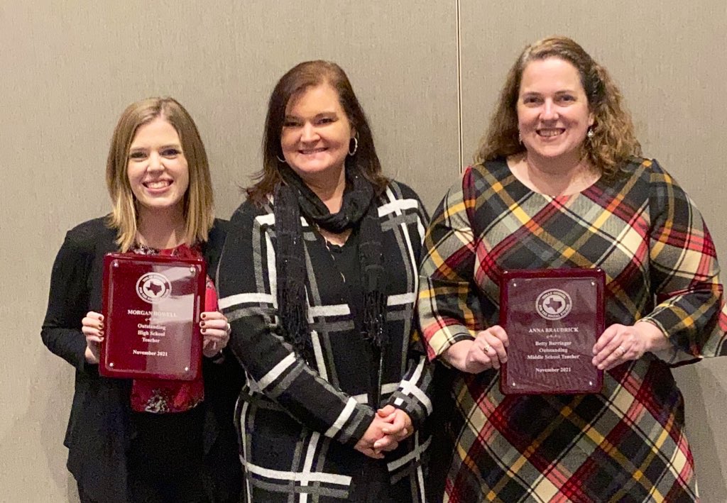 ESC11SS's tweet photo. Big congrats to #SocialStudies Middle School &amp; High School Teachers of the Year, @abraudrickdisd &amp; Morgan Howell!!! Way to go @dentonisd You guys rock! 🤩 https://t.co/9vVQ4qYkze