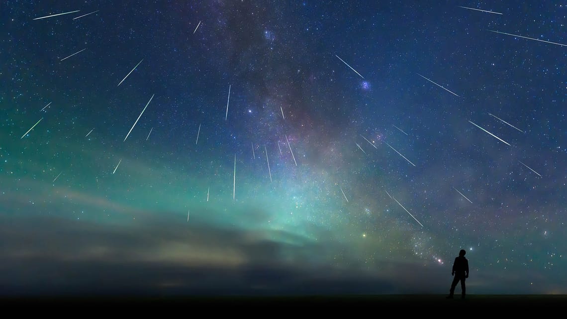 holcombobserv's tweet photo. This coming week you may get a glimpse of the annual  LEONID METEOR SHOWER.  It peaks morning of Nov 17 but there will be a bright Moon.  BUT on morning of Nov 19 we have longest PARTIAL LUNAR ECLIPSE in 580 years!   Moon will be much dimmer &amp; meteors will be icing on the cake! https://t.co/QzF8RzE9uF