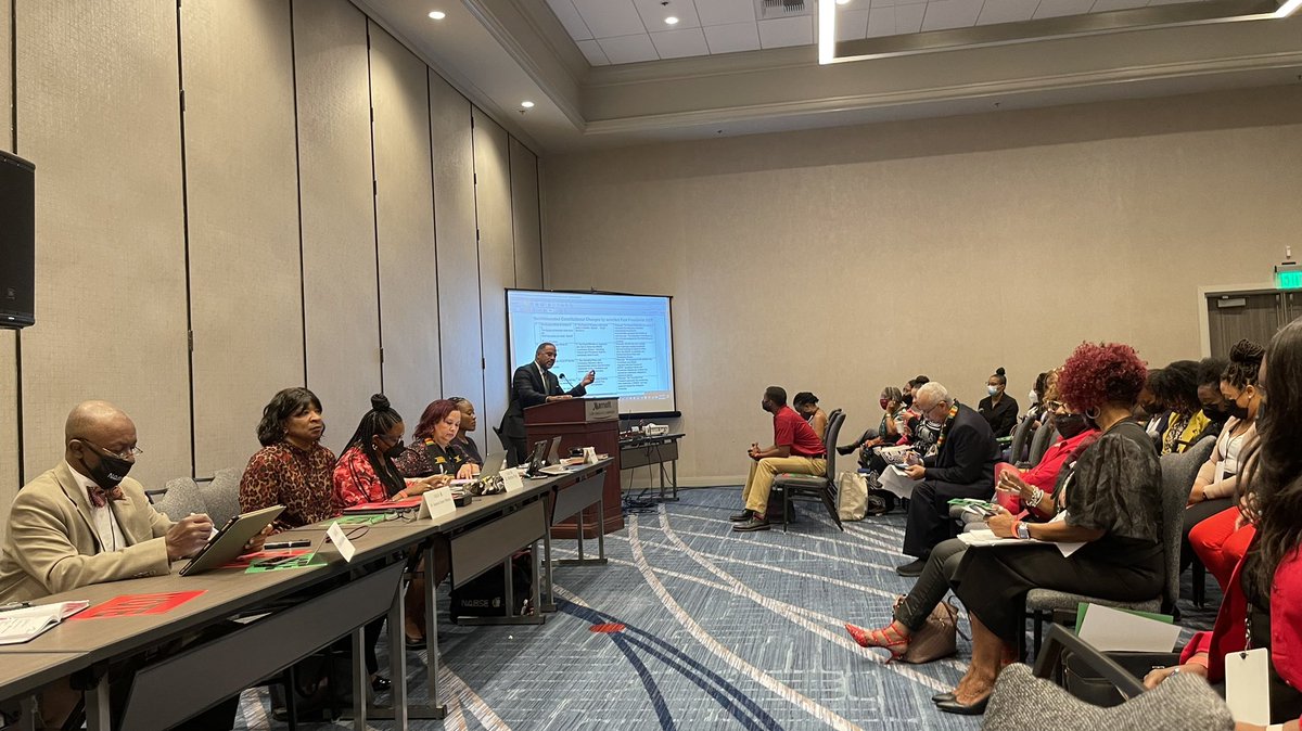 ealy_daeducator's tweet photo. This is where the work of @NABSE_org happens! #DelegateAssembly #LeadershipMatters @HAABSE3 @DrStacyParker1 https://t.co/fZPiHYS2tt