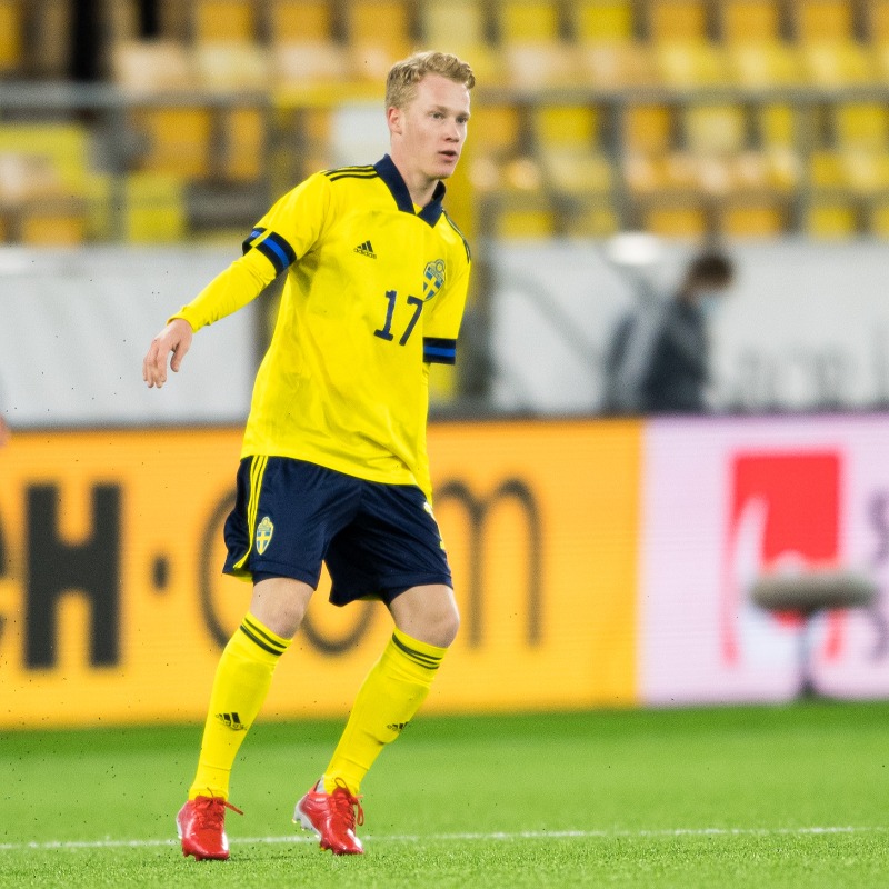 svenskfotboll's tweet photo. 💫 𝗨𝟮𝟭-𝗱𝗲𝗯𝘂𝘁𝗮𝗻𝘁 💫

Intervju med 𝗗𝗮𝘃𝗶𝗱 𝗘𝗱𝘃𝗮𝗿𝗱𝘀𝘀𝗼𝗻 från Jammerbugt FC (på lån från @Malmo_FF)

#SWEU21 🇸🇪