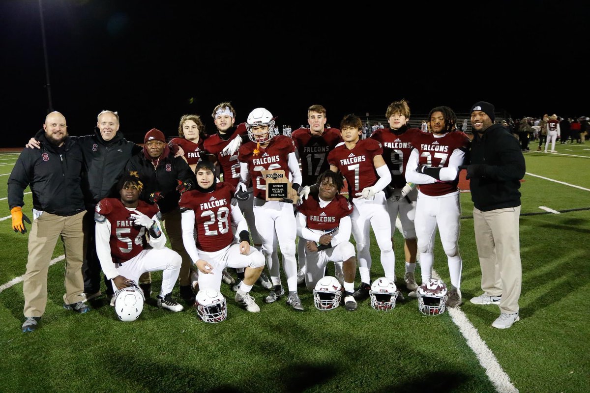 Brent Batcheller (@batch026) on Twitter photo 2021 District Champs. 11-0 Love these men!! They make watching film fun on Saturdays!! Love our community. #first #dlineparty #gridirongrapplers 2021 District Champs. 11-0 Love these men!! They make watching film fun on Saturdays!! Love our community. #first #dlineparty #gridirongrapplers