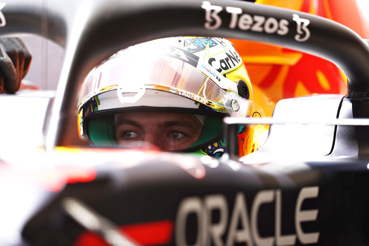 redbullmotorJP's tweet photo. #F1 | ブラジルGP🇧🇷
予選スプリントレース結果📣

2位 フェルスタッペン
4位 ペレス
8位 ガスリー
15位 角田裕毅

明日の決勝も応援よろしくお願いします🔥👍
#RedBull #BrazilGP #F1jp https://t.co/a8GWsSFFz6