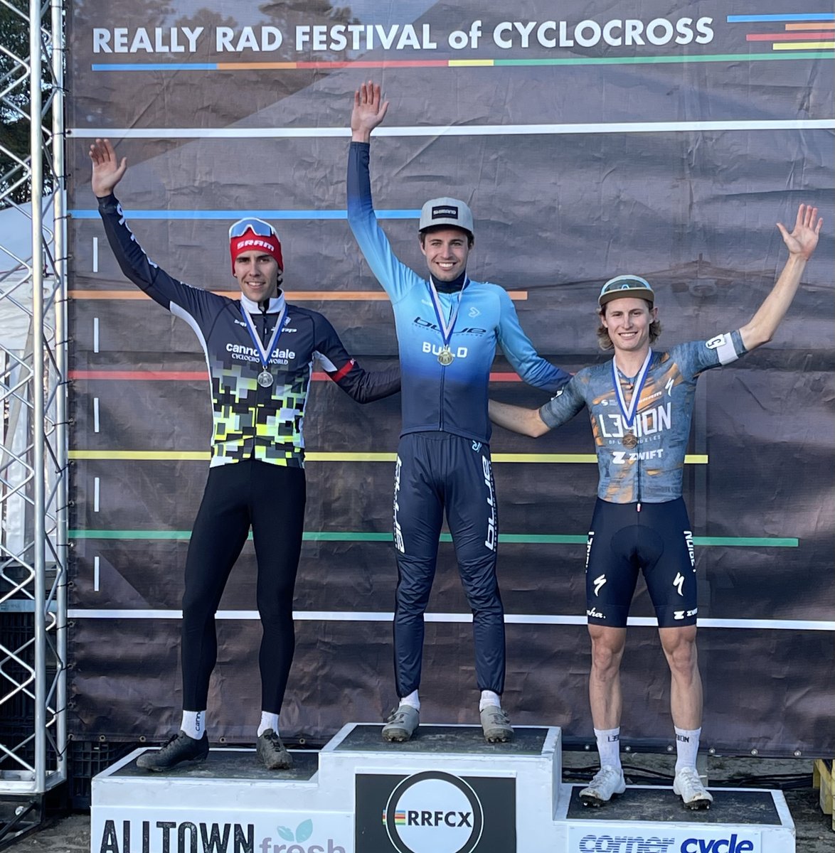 Eric Brunner takes day 1 of the Really Rad Festival of Cyclocross in Falmouth, MA. Lauren Zoerner took the U23 Women.