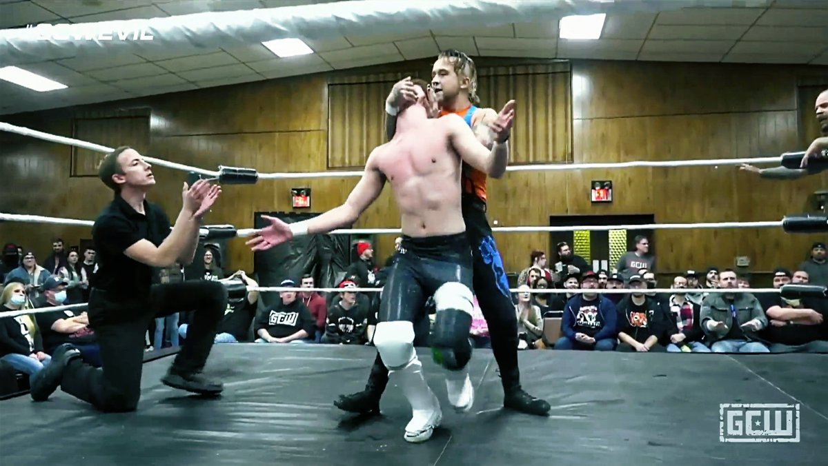 CharlotteKyoto's tweet photo. #JordanOliver &amp; #NickWayne vs #AtticusCogar &amp; #EddyOnly @ #GCWEvil https://t.co/LfFpsq4cT1