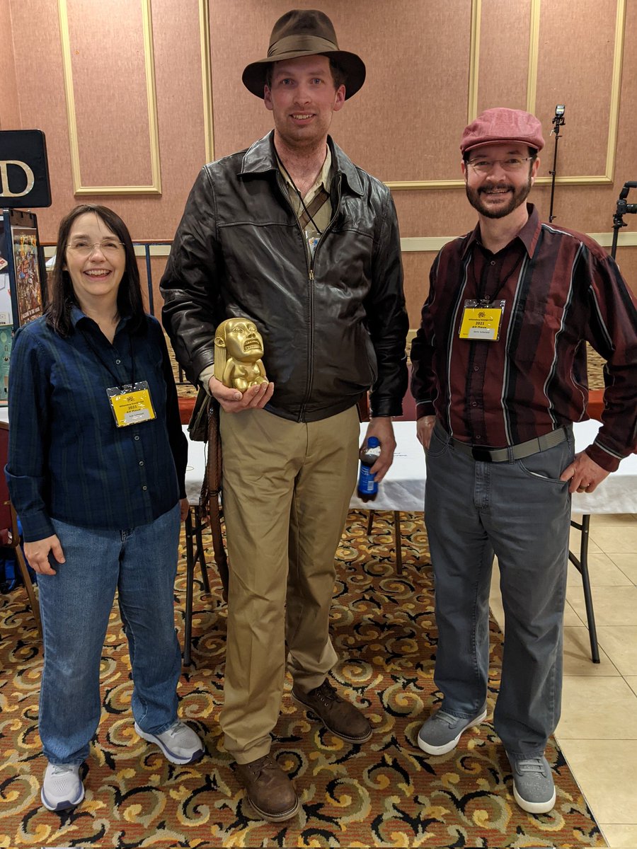 RaD_Adventures's tweet photo. Having a terrific time at Williamsburg Nostalgia Film Festival with our friends Jennifer and Joe aka #IronKnightCosplay and Tyler aka #StriderCosplay and actor #JamesRosin who has written many wonderful books about classic television programs. https://t.co/U6T9VYdGDU