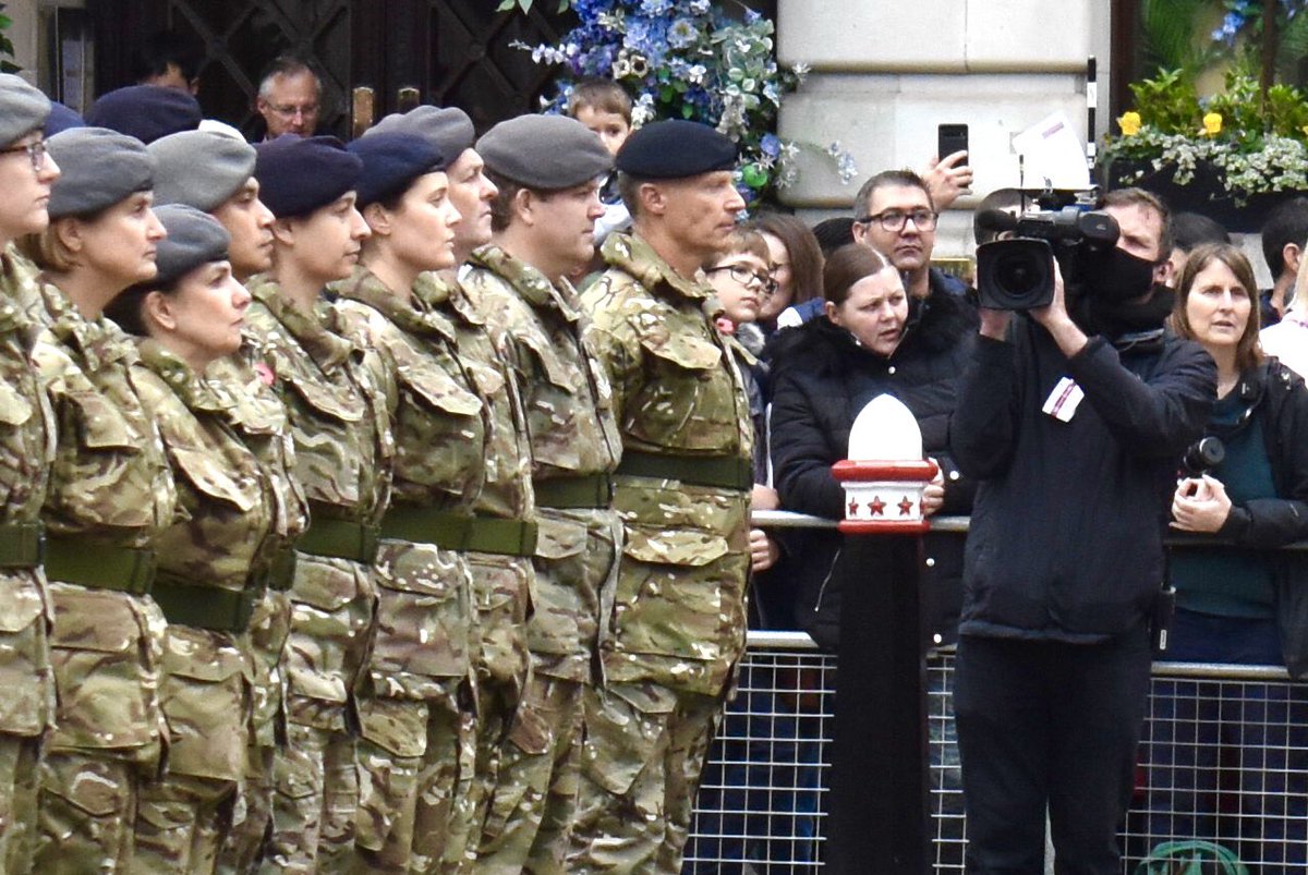 stevechalles's tweet photo. Pics - 3: @Timeline_TV UHD3 OB Unit in the City of London at Mansion House for the Lord Mayor’s Show for @BBCS_Events / @BBCOne - Alderman Vincent Keaveny becomes the 693rd Lord Mayor.
#outsidebroadcast #TimelineTV #LordMayorsShow @lordmayors_show #BBCEvents https://t.co/YIZMghVexs