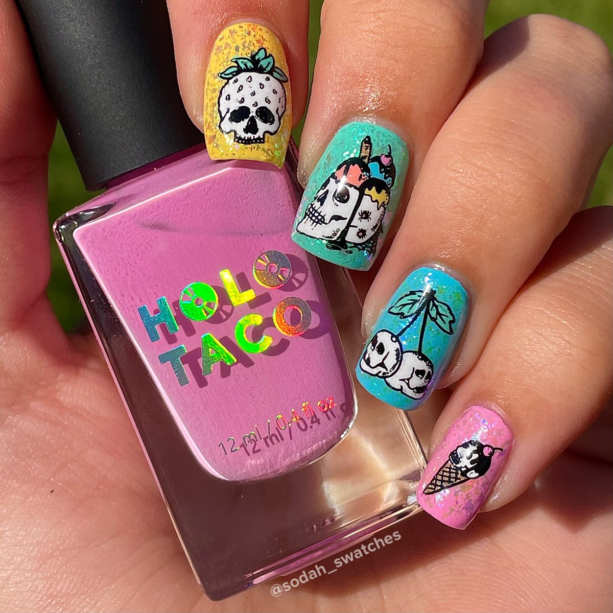 CatsClaws2's tweet photo. Did some nail art on the short hand for #paintwithsimply Loved the launch!

Some sweet spooky nails using:

The Floor is Guava - Solar US
Banana Hacks - Lunar US
Seafoam Home - Galactic US
Cyantific - Sonic US
What Do You Pink? - Aurora US
OCB - NMW &amp; GT https://t.co/ncOIMpvx2y