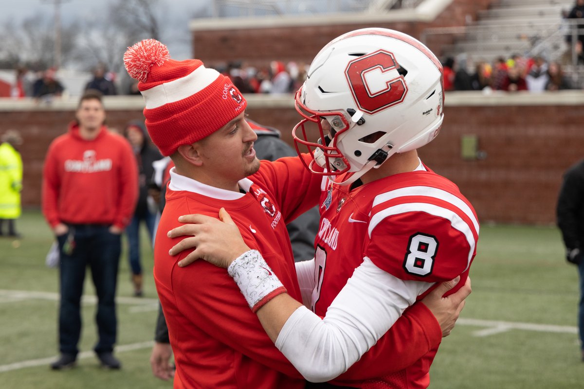 suny_cortland's tweet photo. The block -> and the reaction. Cortland blocked an Ithaca field goal with under 2:00 to play to seal a 28-27 victory in the Cortaca Jug game. Great game by the Red Dragons! https://t.co/ay2UjoU3iZ