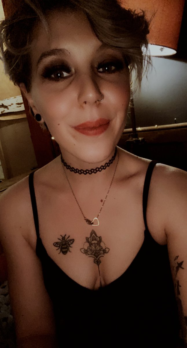 ArcadianMagic's tweet photo. What’s everyone up to tonight? ✨ I fancy some company. And you know my company’s the best 🧚🏼 https://t.co/AgAnvFvWjL https://t.co/YaJK7FizYl