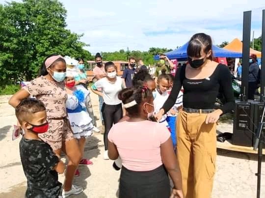 En nuestros barrios la FEU😃 parte de lo que nos sigue ocupando el pensamiento.
A Diez de Octubre, Guanabacoa, Habana del Este; otra conquista del proyecto😌

Revoluciónate anda😏
