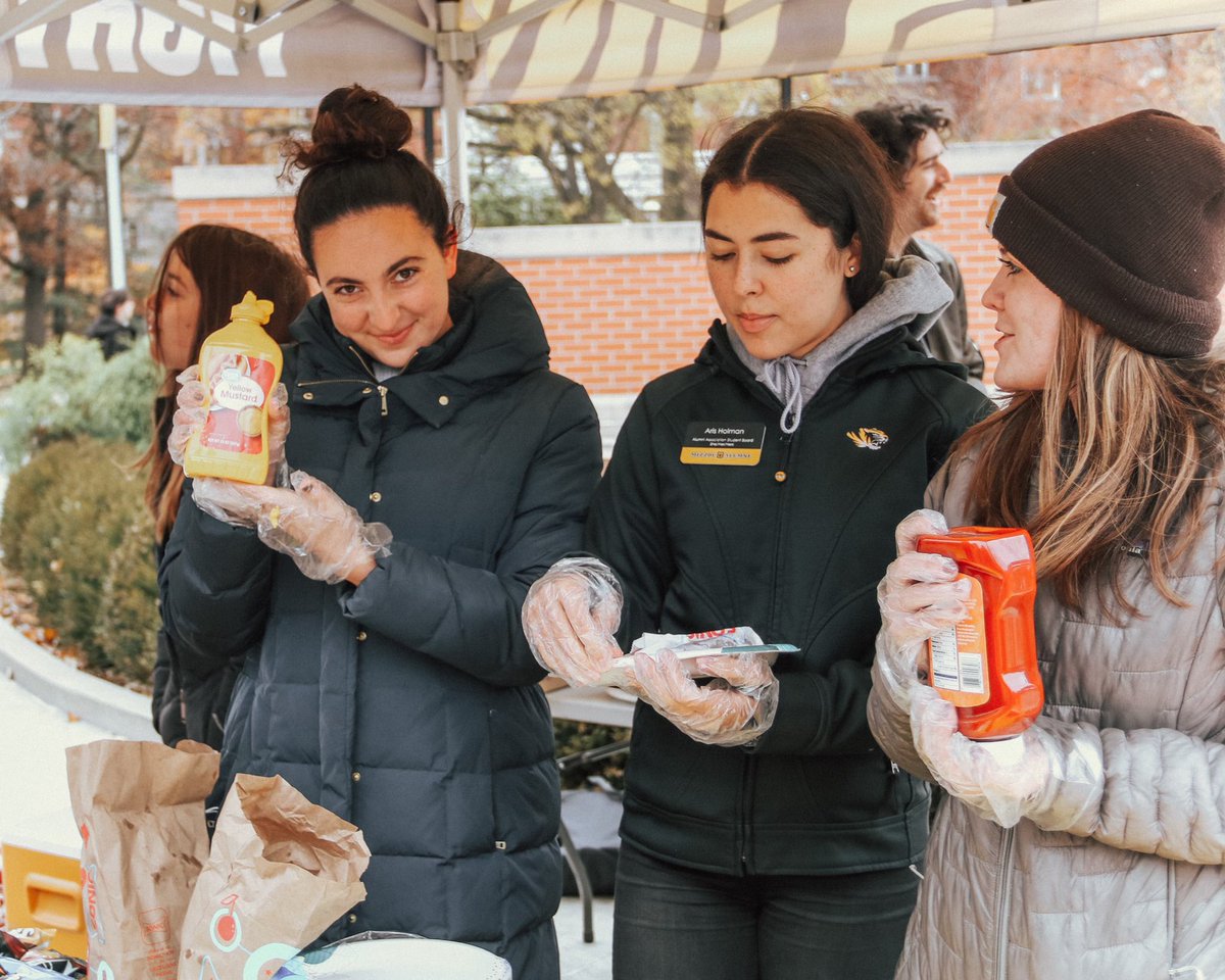 We are senti because yesterday was the last Football Friday of the semester! We had such a blast putting on these events! Special thanks to <a href="/MizGoldenGirls/">Mizzou Golden Girls</a>, <a href="/marchingmizzou/">Marching Mizzou</a> and <a href="/mizzouathletics/">Mizzou Athletics</a> for coming out to help us get Tigers excited about the upcoming football games!🏈🐅