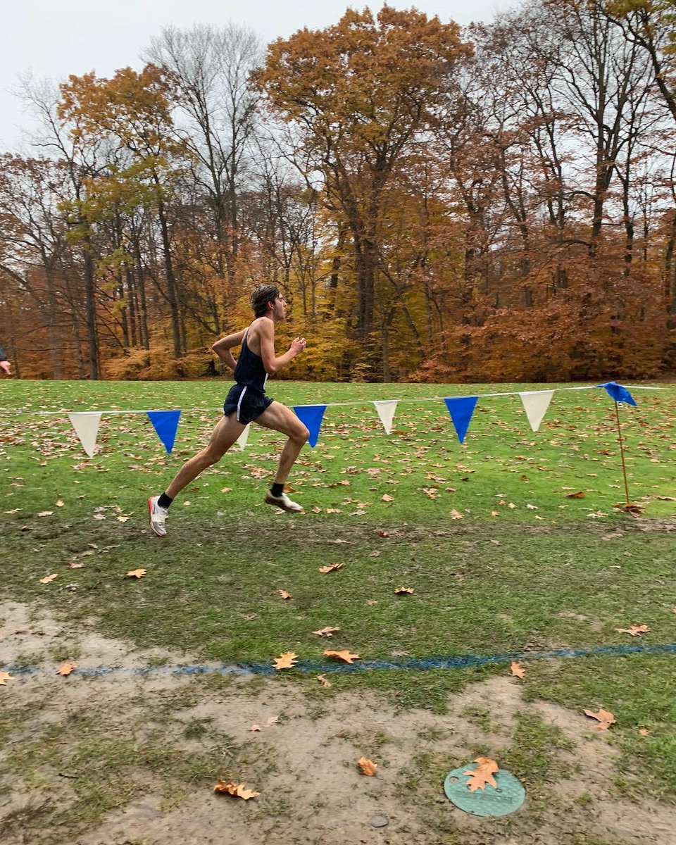TrentowskiAD's tweet photo. Strong runs by Anna &amp; Austin today at the @NYSPHSAA cross country championships!  Austin was the top LI finisher in the A race.  Congratulations to both!  @SectXISuffolk  @ESMTrack @esm_csd @ESMSharks @ESMSharkTank @ESMSharks https://t.co/dEkr8qZzVM