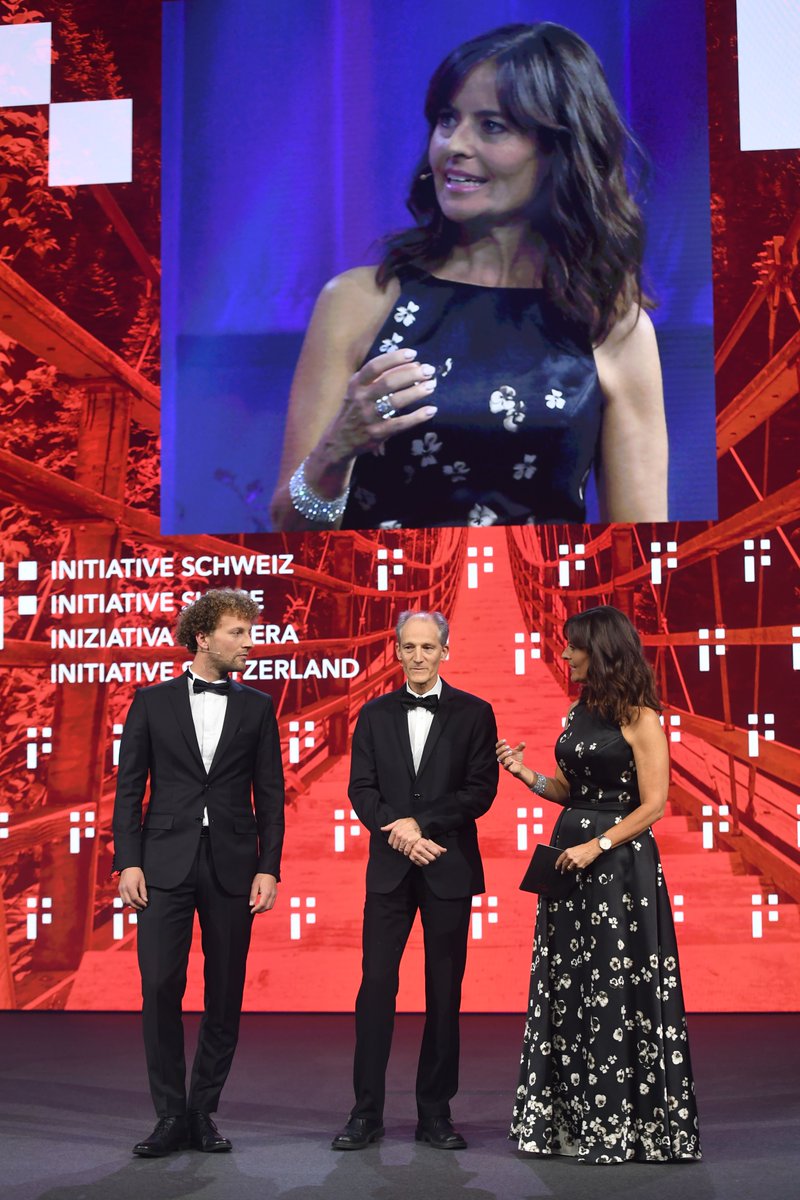 PrixSuisse's tweet photo. Mit Mut, Innovation, Kreativität, Unternehmergeist &amp; höchster Qualität hat sich die Schweiz international einen hervorragenden Namen geschaffen. Mit der Initiative Schweiz fördern wir gezielt Unternehmertum &amp; Innovation - für eine aufstrebende &amp; erfolgreiche Schweiz von morgen. https://t.co/iUk8kvE1cE