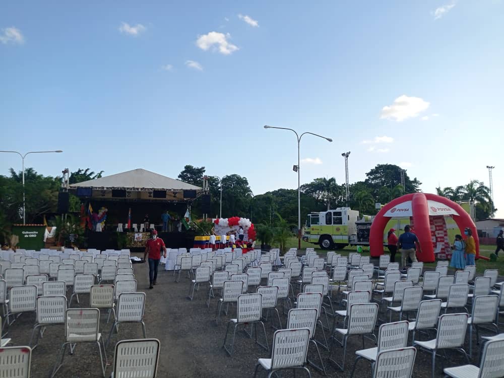 GabancitodeOro's tweet photo. Todo listo para celebrar la XXIII edición del festival infantil #GabancitodeOro Barinas 2021. Desde el club Maporal. ¡Te esperamos! https://t.co/8Jdag7PBcS