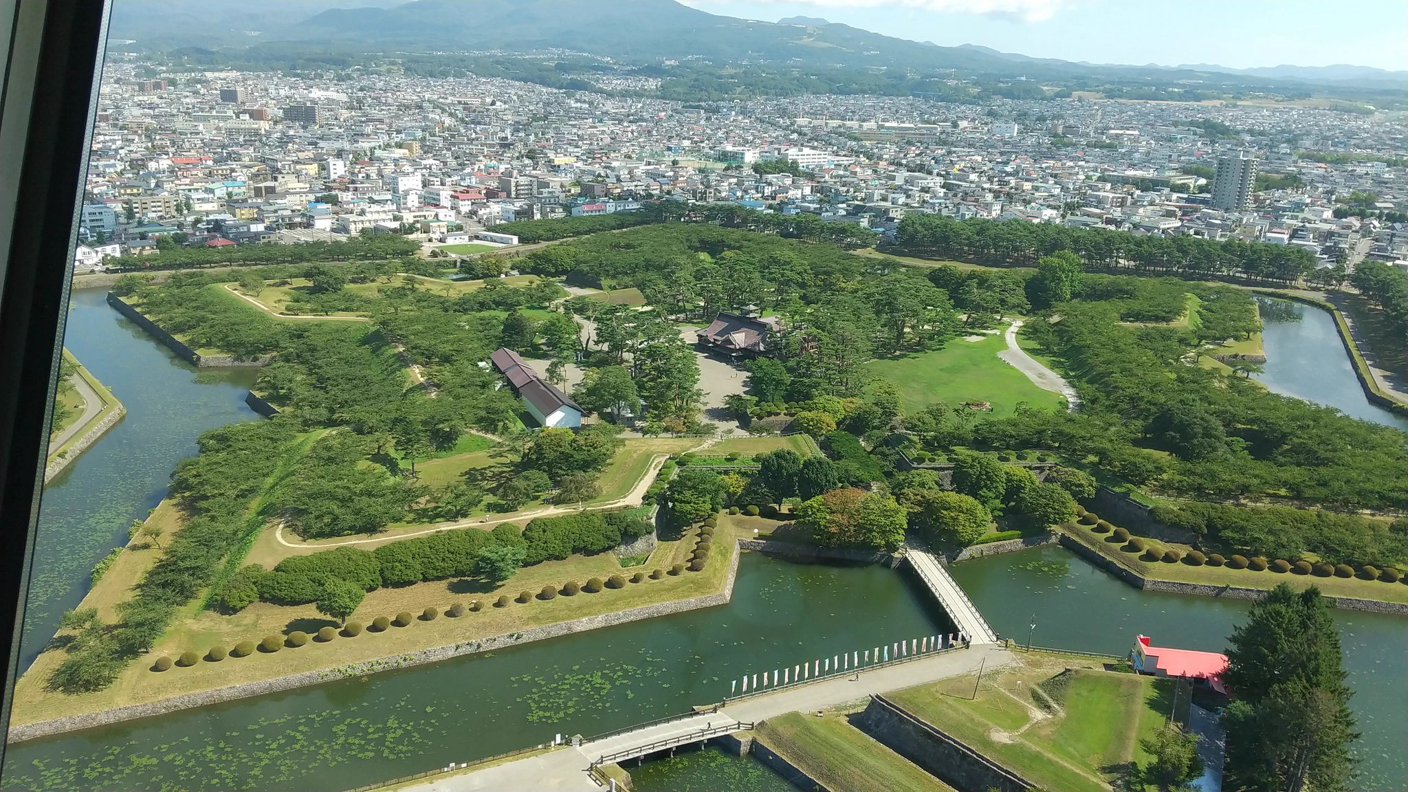 @ZENRIN_official ２０２０年８月撮影した夏の五稜郭です。 