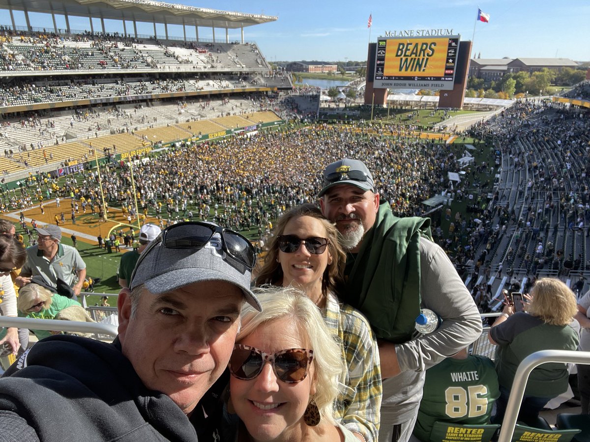 What a crazy game!  So much fun 
Sic’Em Bears   💚💛