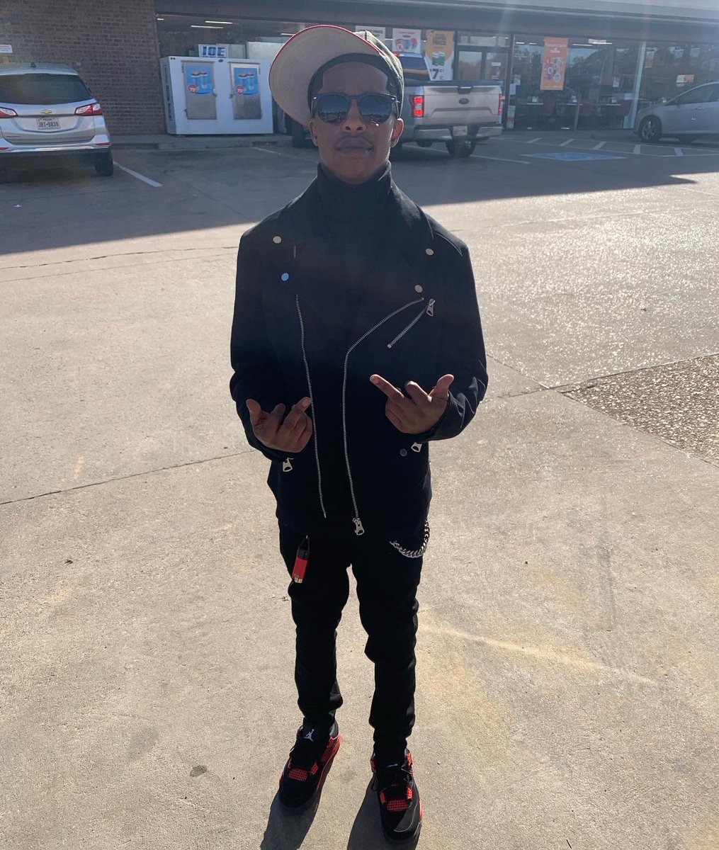 Bankroll_TM's tweet image. I Be Wit Real Killas Ima Rapping Street Nigga Copy Paste Delete Niggas🔥♾
#InD5WeBlow🔥
#D5🌎🔥