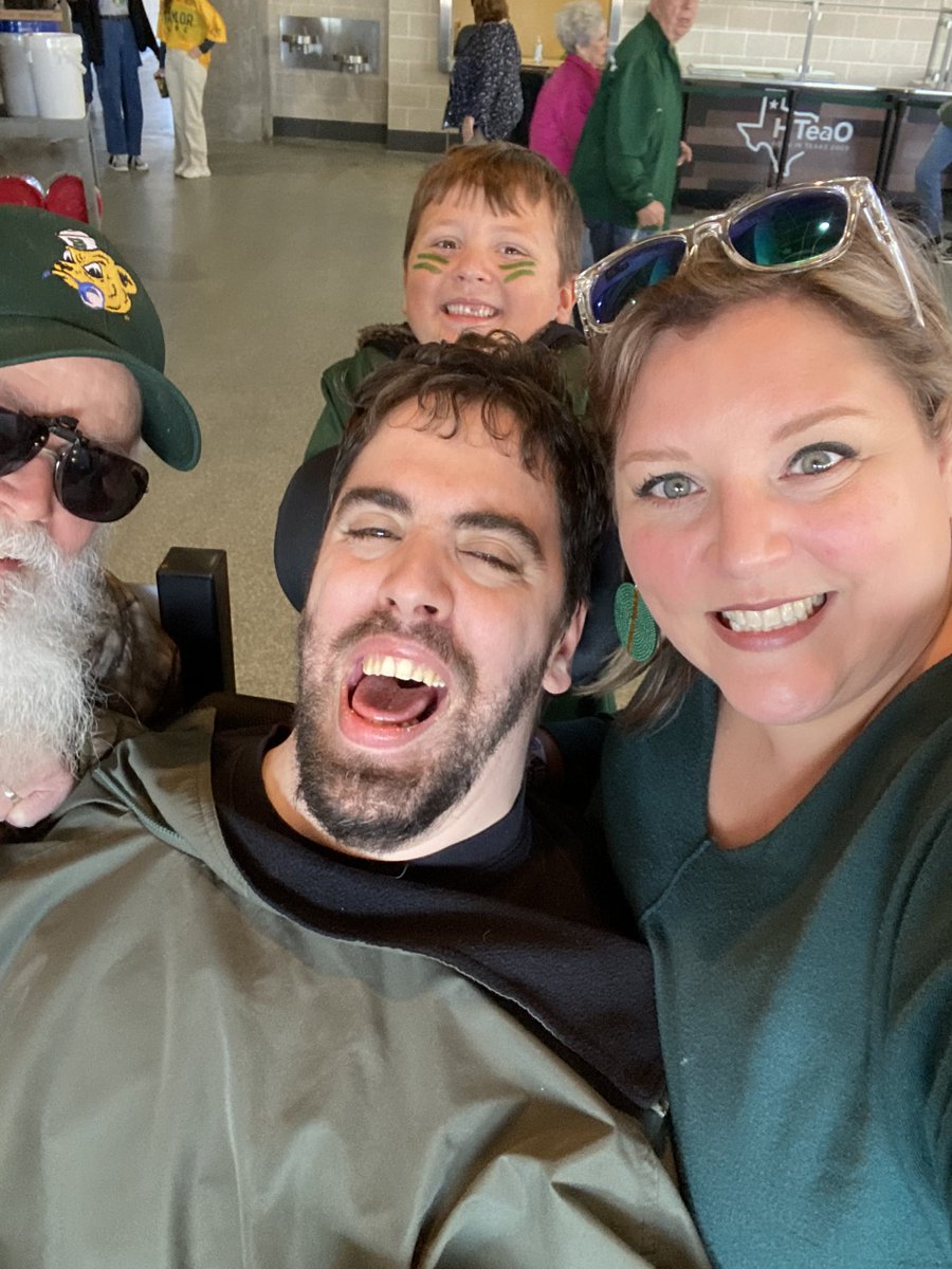LadyKate02's tweet photo. It was a great day! #SicEm #BaylorFootball #BaylorvsOU #BaylorUniversity https://t.co/TvQahmk5H2