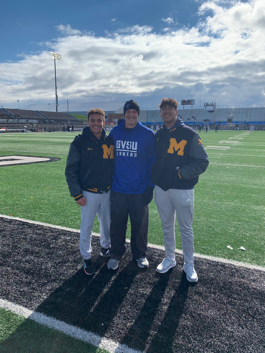 Fun time at grand valley!  @korydav85480163 <a href="/williamdennis28/">William Dennis</a> <a href="/coachbieds/">Andrew Biedenbender</a> <a href="/CoachWooster/">Scott Wooster</a> @CoachMitchGVSU @CoachBibbsGVSU <a href="/TheD_Zone/">The D Zone</a> <a href="/gobtlights/">BTL⚡️ Creative</a> <a href="/AllenTrieu/">Allen Trieu</a>