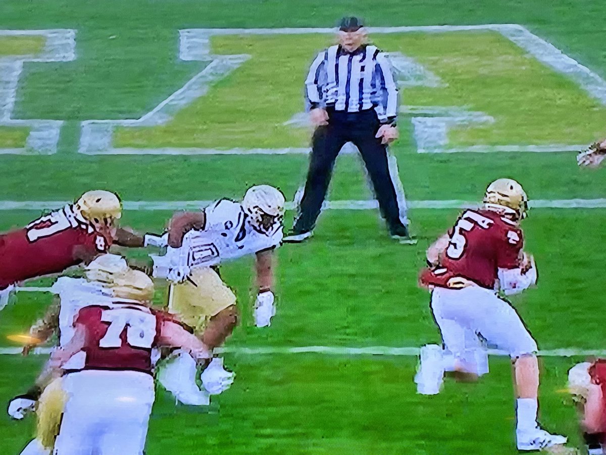 tmitchem's tweet photo. @Kelly_Quinlan Bad D but isn’t this a hold? https://t.co/cIW4JsoGtd