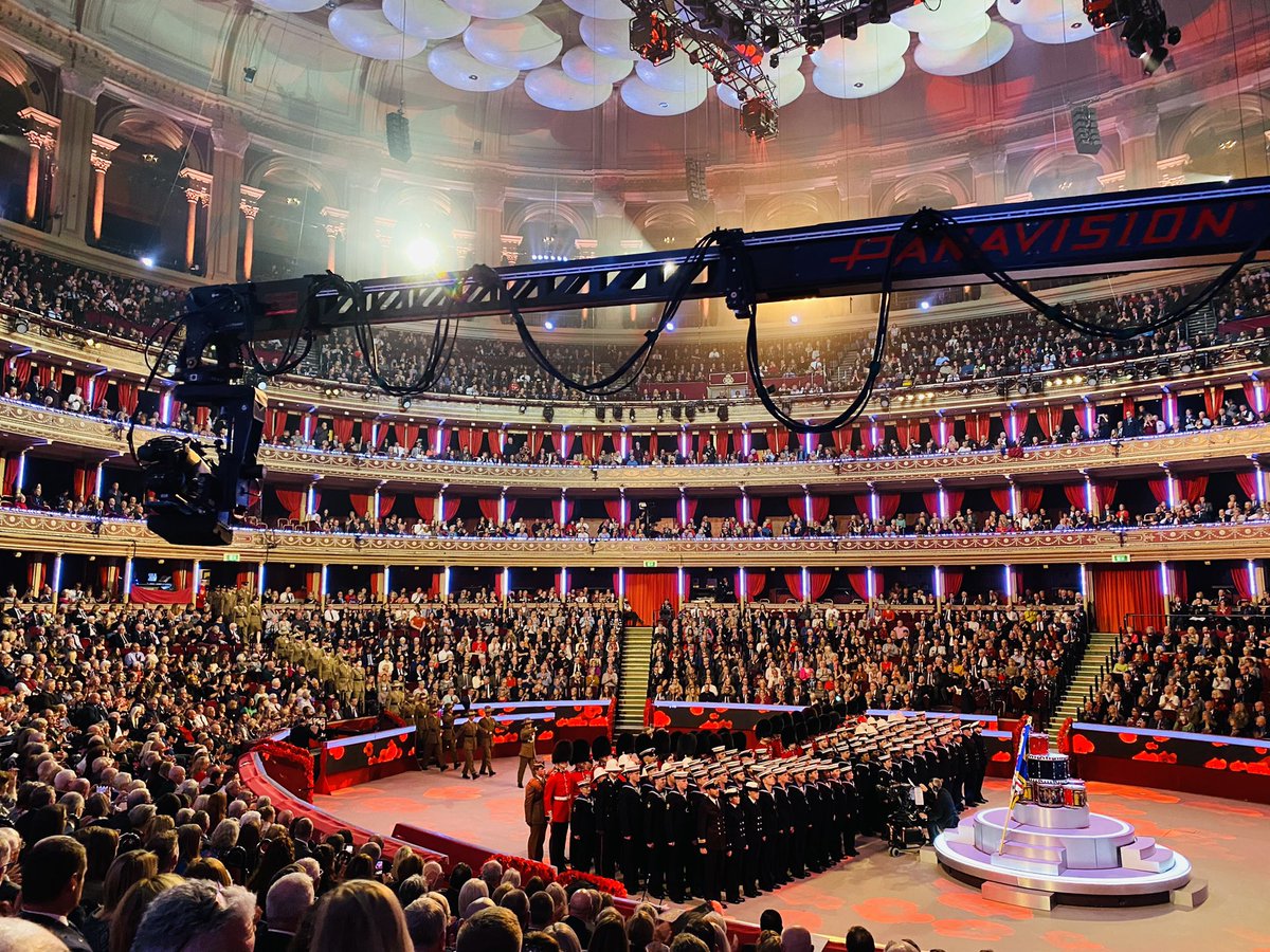 stevechalles's tweet photo. Pics - 1: Royal British Legion Festival of Remembrance at the Royal Albert Hall - covered by @cloudbass OB team for @BBCS_Events/@BBCOne.
Nb. Pictures from the afternoon performance.
#outsidebroadcast #Cloudbass #BBCEvents #FestivalofRemembrance @PoppyLegion https://t.co/I19rYw84lq