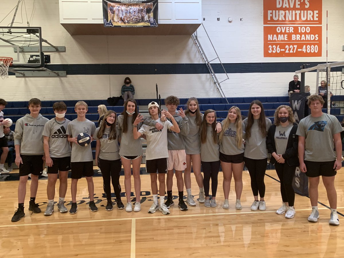 WAStudentBody's tweet photo. The Freshmen, Sophomore, Junior, and Senior teams. What a great turnout! https://t.co/YLzvk9MT3j