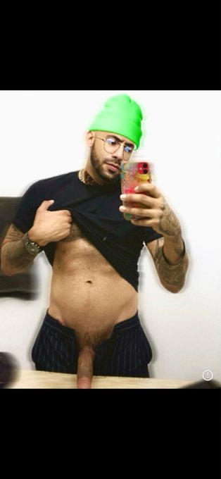 how could it hurt u when it taste so good? .. 😈 https://t.co/VdkHItcItg https://t.co/H8dwkuJpWq<a href="/tag/humor"class="tags"><span>#humor</span></a>