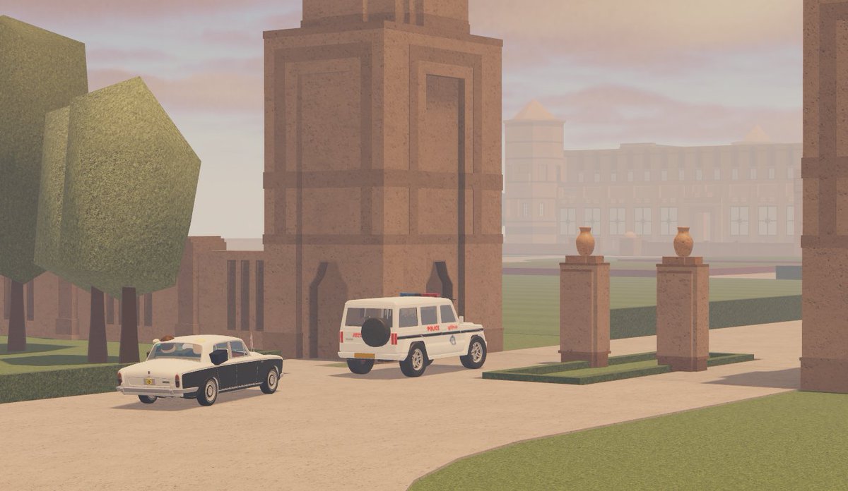 ElsickHouseRBX's tweet photo. The Duke of Fife was invited to inspect a Guard of Honour at Umaid Bhawan in India this evening.

His Royal Highness afterwards met with the Viceroy and his Lieutenant, and spoke candidly with them. https://t.co/eLfkw82wJB