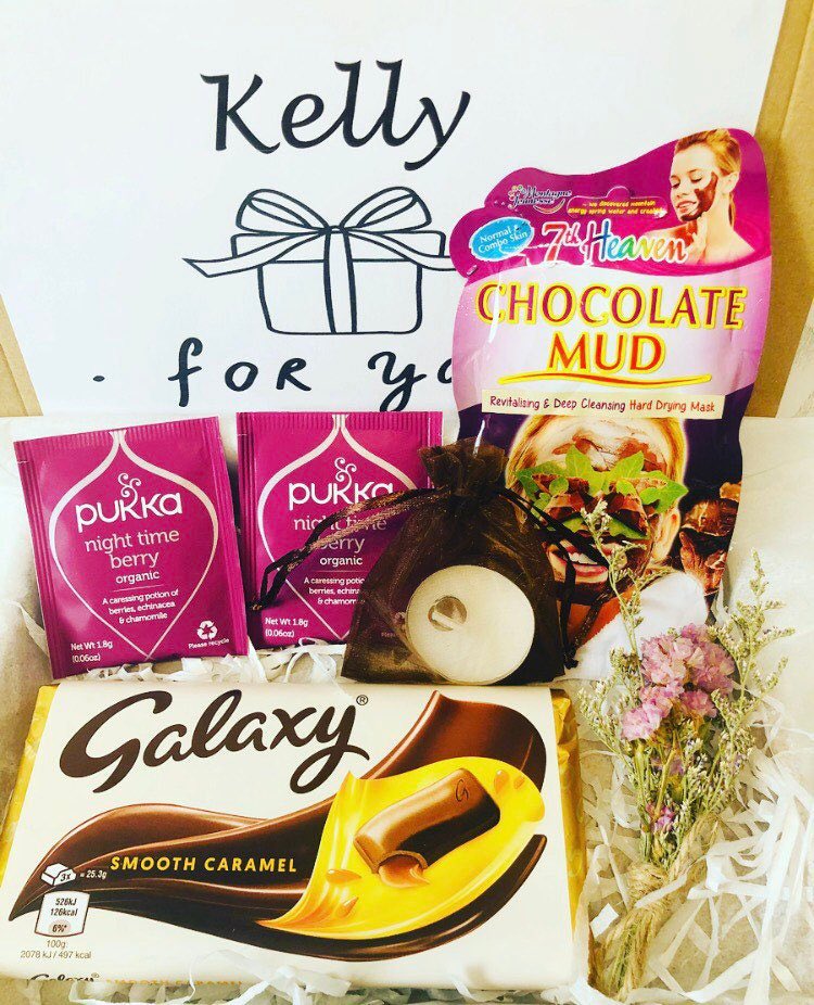 #etsy Friend gift,Pamper box,mum to be,gift for her,get well soon,birthday,hug in a box,chocolate,birthday,treat her,send a hug,Christmas gift #birthday #christmasgift #treather #missyougift #thinkingofyougift #birthdaygift #pamperbox #getwellsoongift etsy.me/3nbghDX