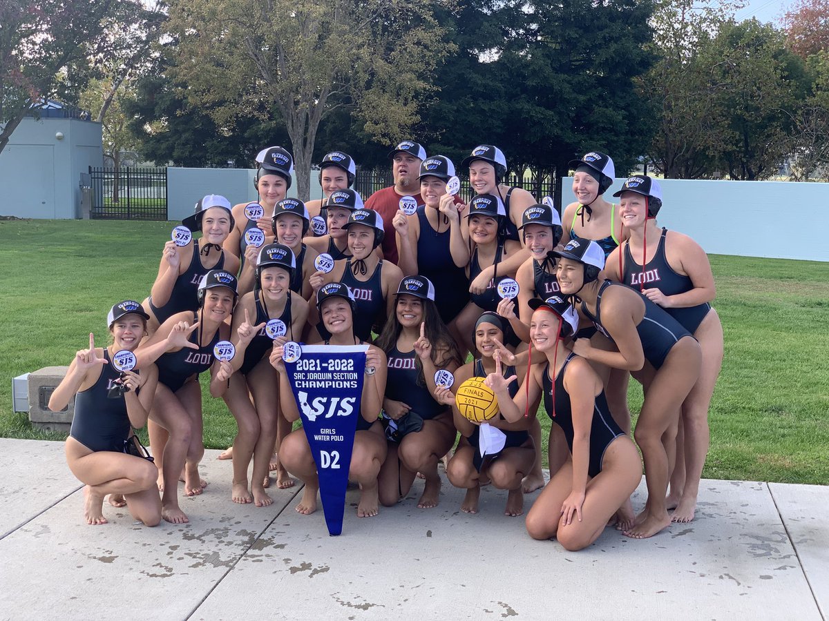 🔥🤽‍♀️Section Champs!! So proud of you girls. 🔥🤽‍♀️