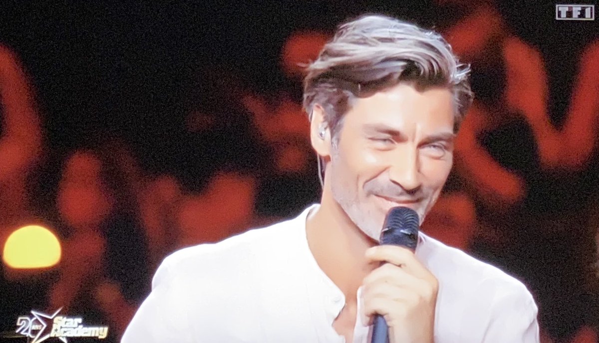 LaLifeDeSoso's tweet photo. Ahhhh Romain 🥰😭 #STARACADEMY20ANS #StarAc3 #StarAcademy 🕺🏾⭐️ https://t.co/s0agrzFjkw