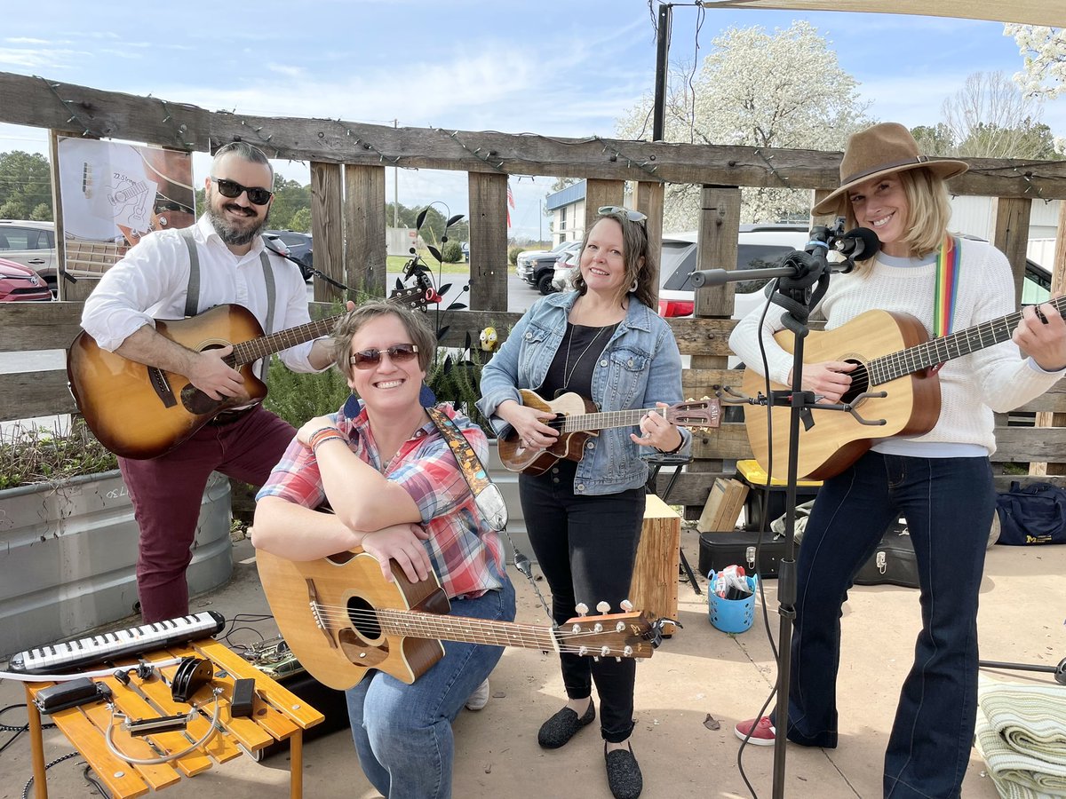 mrkennedy82's tweet photo. Ms. Kennedy fun fact, I’m the lead singer in a cover band!! Additional fun fact, other teachers from Salem make up the rest of the band!! Our band is called 22 Strings, and we’re starting to book for 2022. I’m reaching out to my Twitter world to help promote us. https://t.co/YxcAGu42Gj