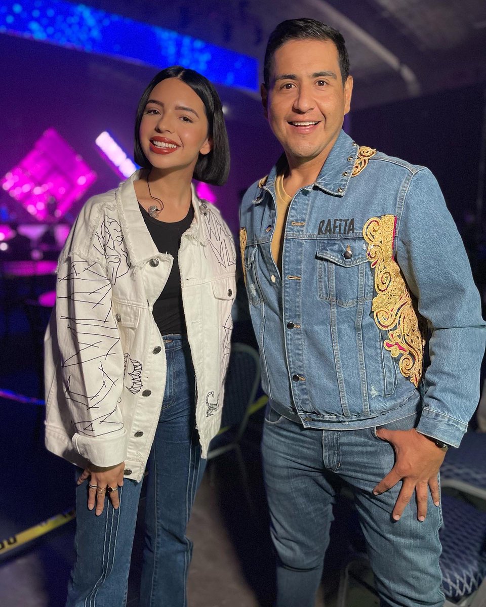 _CorazonGrupero's tweet photo. Azteca UNO En Vivo https://t.co/mUEzyGPMw5

Después de cotorrear, @rafabalderrama y @alannmora obvio tenían que inmortalizar el momento con @AngelaAguilar__ . 👏🏻🤠🎶 #CorazónGrupero https://t.co/awCP8cp7QQ