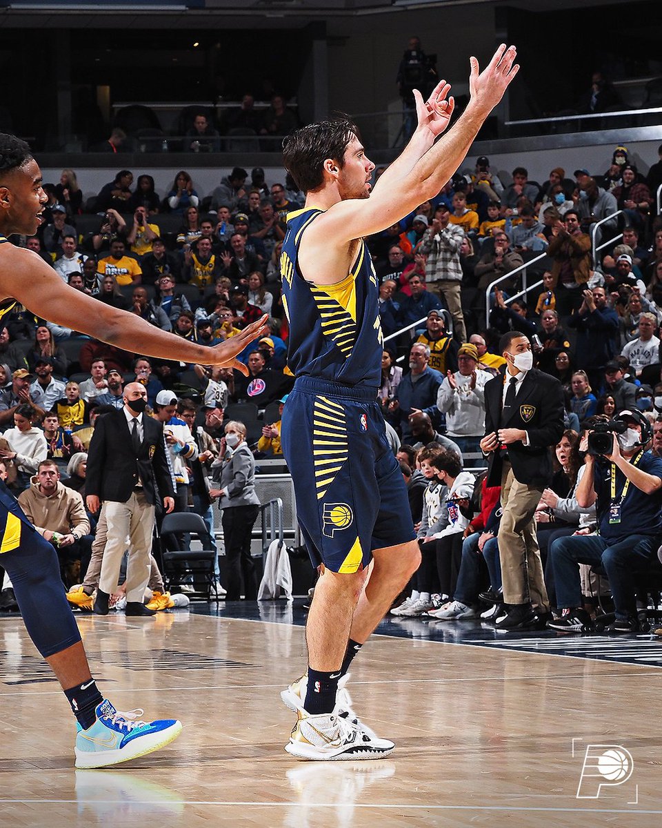 Pacers's tweet photo. legend. https://t.co/VngUJmw4wt