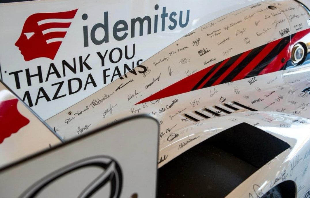 ZOOMZOOMNATION's tweet photo. Since 1968 you embodied our ZoomZoom. Today from 3 laps down to the winner circle! Thank you for 53 years of all the turns, the pits, kinks, and memories! @MazdaRacing #Challengerspirit #NeverGiveUp #NeverSurrender #OneMazda #Mazda4Ever https://t.co/AaHxK6xnbl
