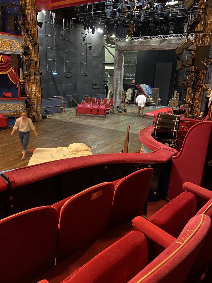 peekaboo_jen's tweet image. This ⬇️⬇️⬇️⬇️⬇️⬇️⬇️⬇️

This what Save A Seat did.
This is what you all did.

Look at how beautiful the Lyceum is.
The only thing more beautiful are those that work there and the stories that have been told there.

And, of course, those that are yet to be told.

#SaveASeatForSam