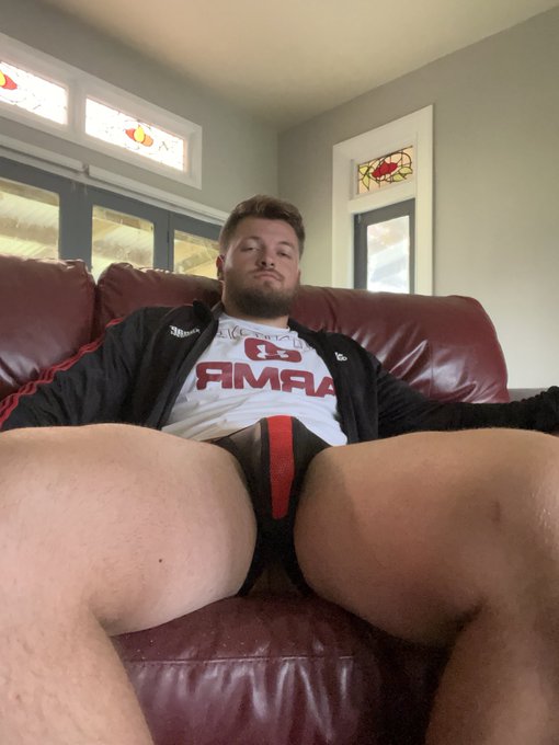 Excuse the load I pumped out in the 2nd screenshot 😉 Daddy wants to know if you guys like me in a jockstrap