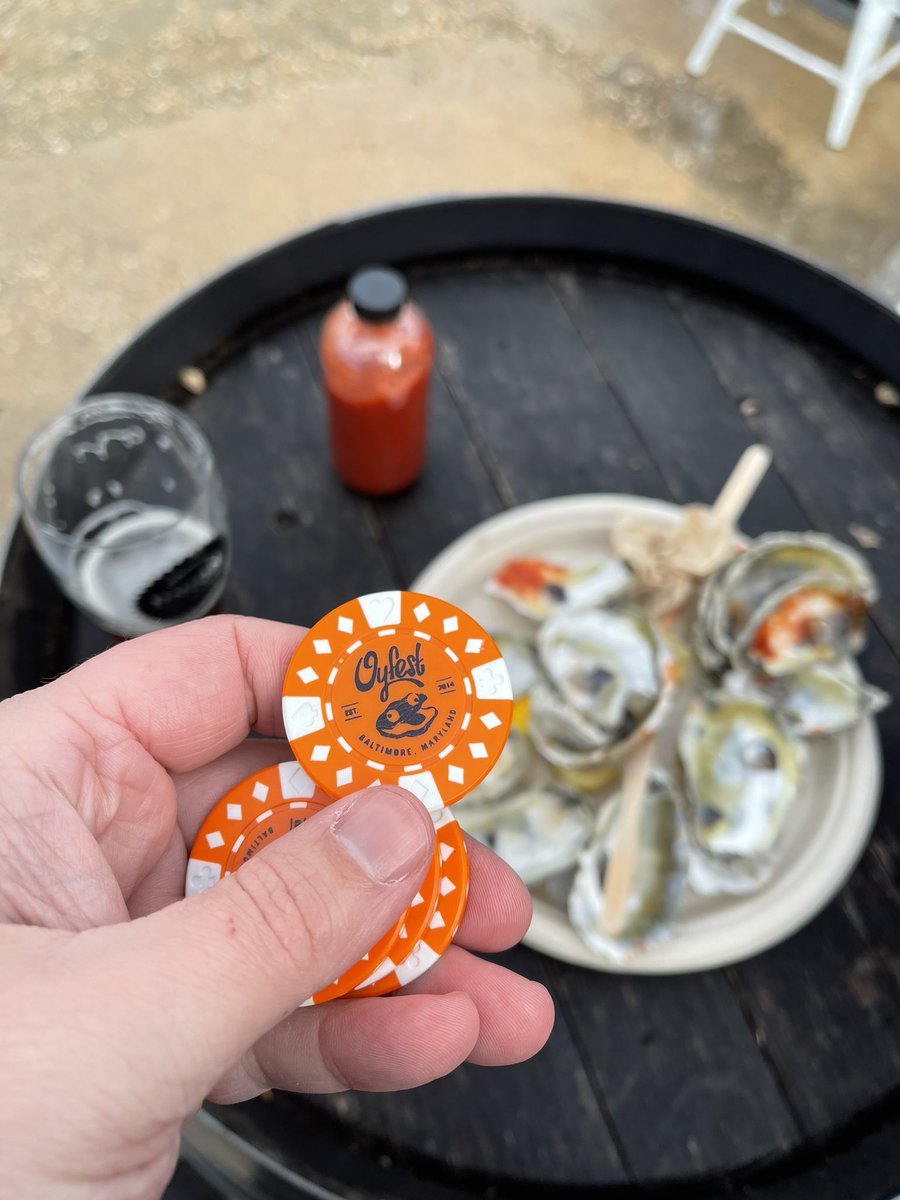 jmSCRAWWford's tweet photo. #Oyfest at @UnionBrewing is truly magical. @tsutsugamooshi and I really missed it in 2020 after getting our first taste in 2019. Looking forward to Oyfest 9 in 2022! https://t.co/EtuCZDdZTH