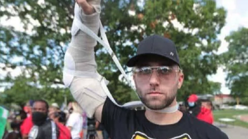 thehill's tweet photo. Paramedic shot by Rittenhouse says teen "was an active shooter" https://t.co/xeRfqHWT8F https://t.co/cgGAxJ9nHU