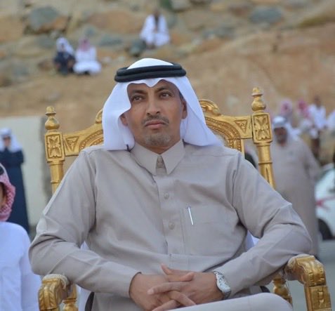 ياراسي اللي راحت افكارك اشتات
احياناً    التفكير    يبغى    مساحه
لا راحت   الدنيا  الدنيه. ولا جات
تجاهلك بعض المواضيع رااااااحه