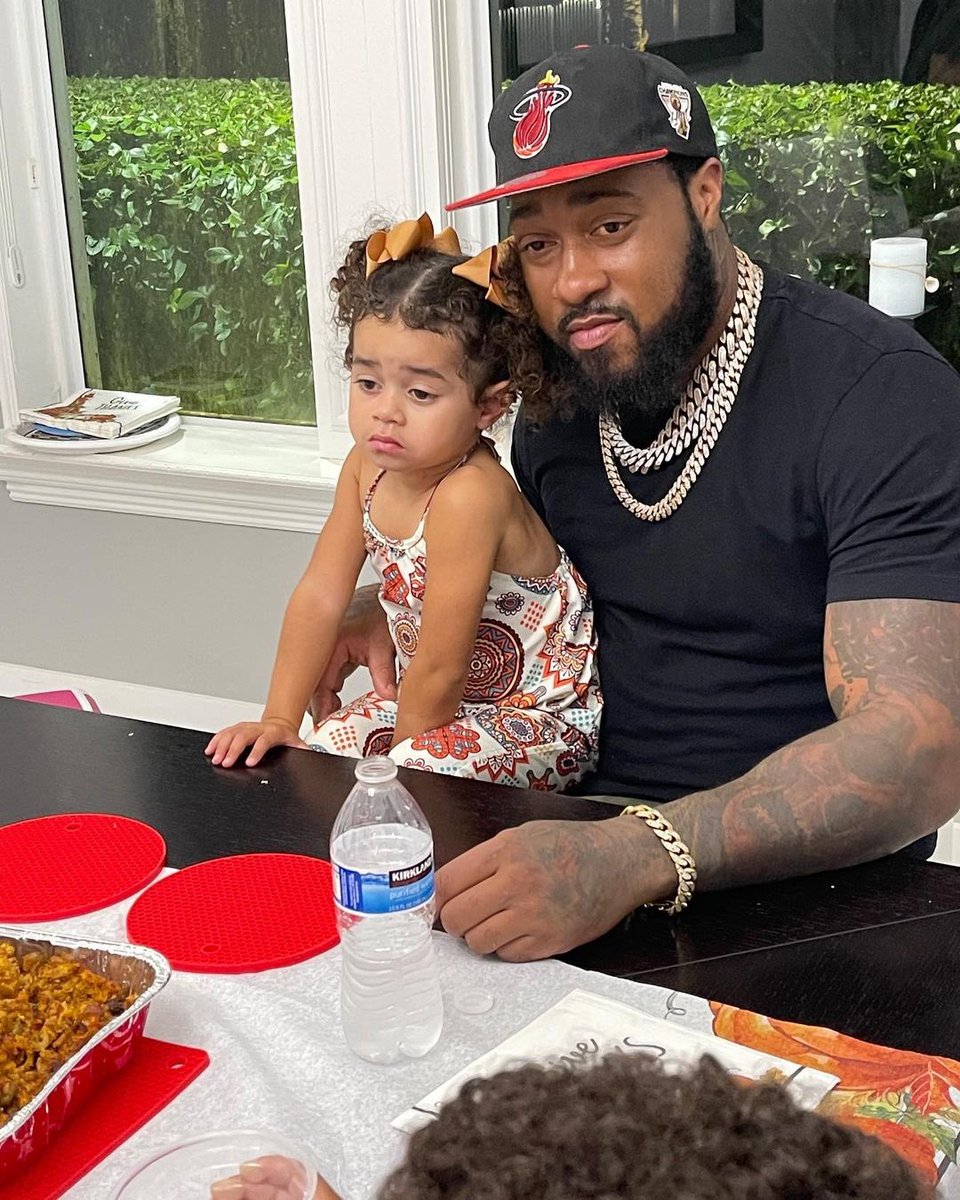 Benardrick McKinney tweet media