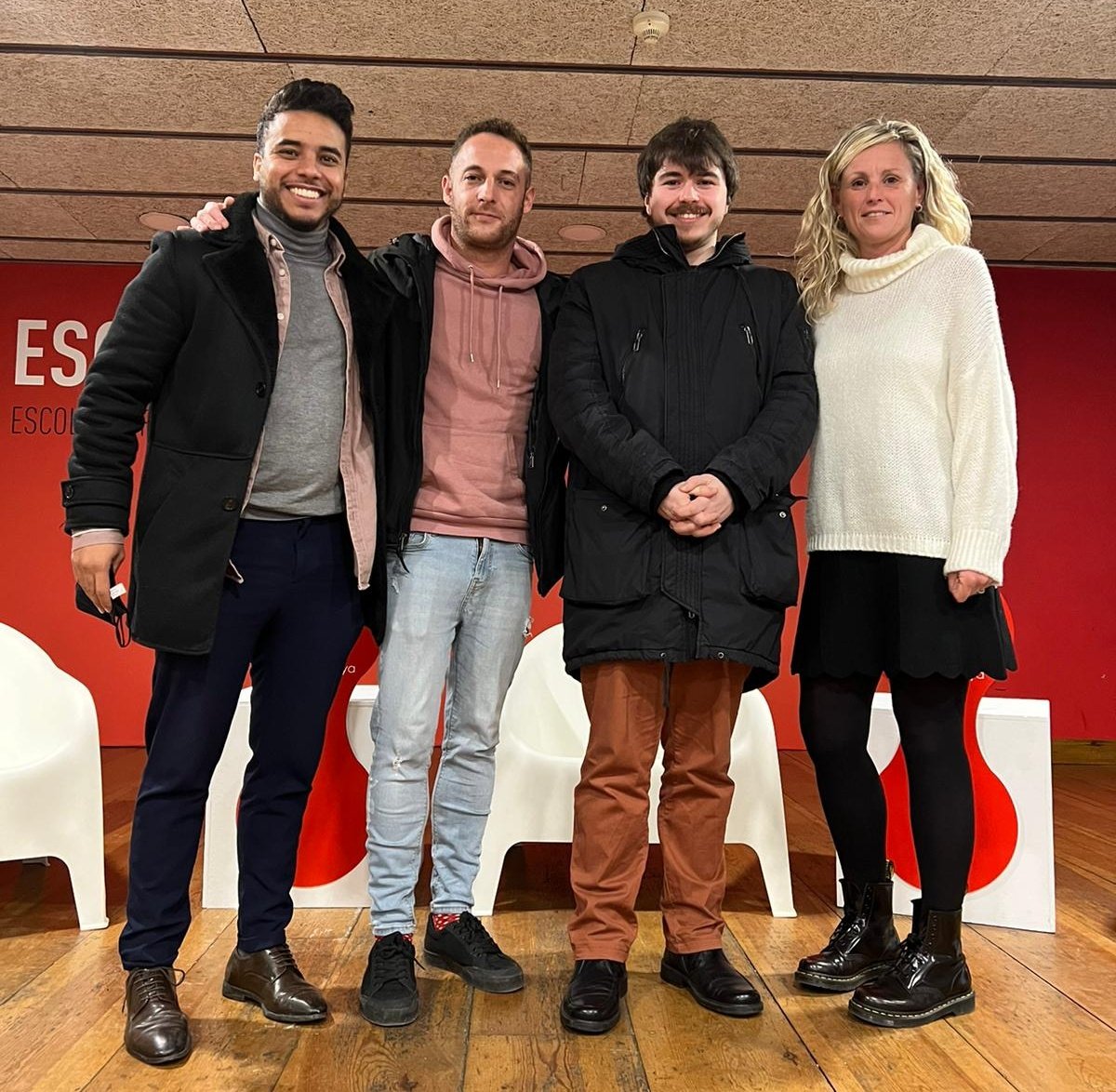 jscponent's tweet photo. 🌹Avui hem participat a #EscolaTardorJSC que se celebra  aquest cap de setmana a Bellver de Cerdanya.

👉 Hem assistit a l'acte d'inauguració i a la primera conferència a càrrec de la diputada @montseminguez i el diputat @arnauramirez, sobre actualitat socialista.

#JSCPonent /🌹 https://t.co/emPvTfm4M2