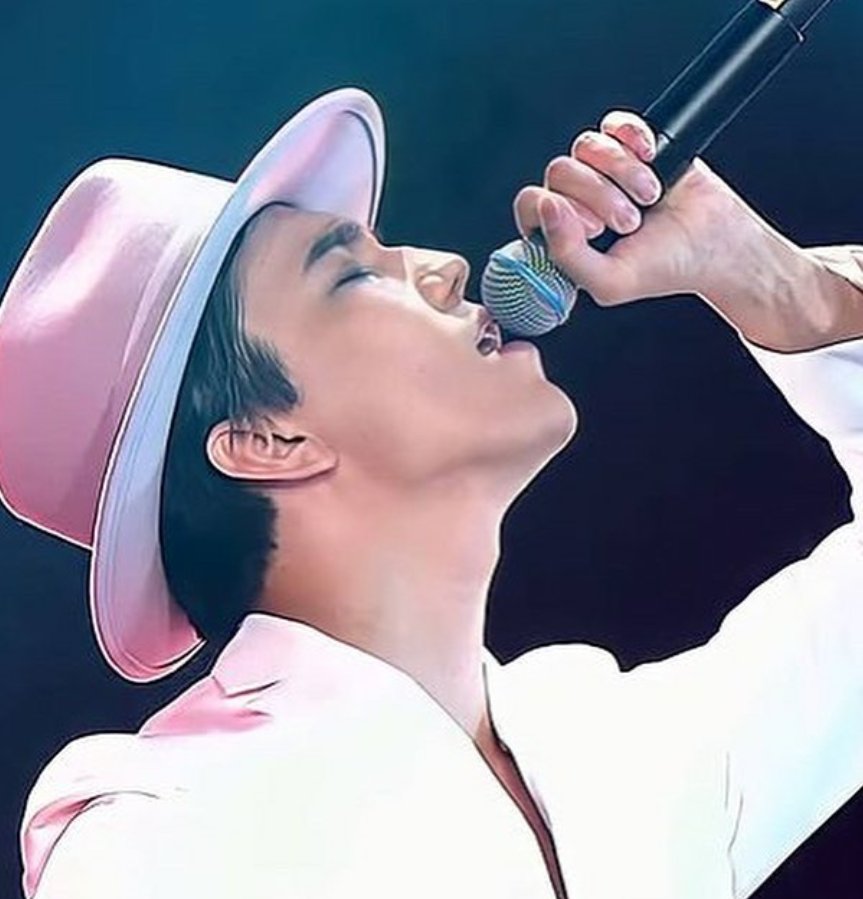 Adelma30513806's tweet photo. #DimashQudaibergеn lives and breathes music. He is completely into the song. His Voice is Unique and wonderful, and I find incredible his breathy voice in #FlyAway Love it!!  I #BeWithMe  @dimash_official.🌷🌷💕🌷🌷 https://t.co/38bAMiPFq1