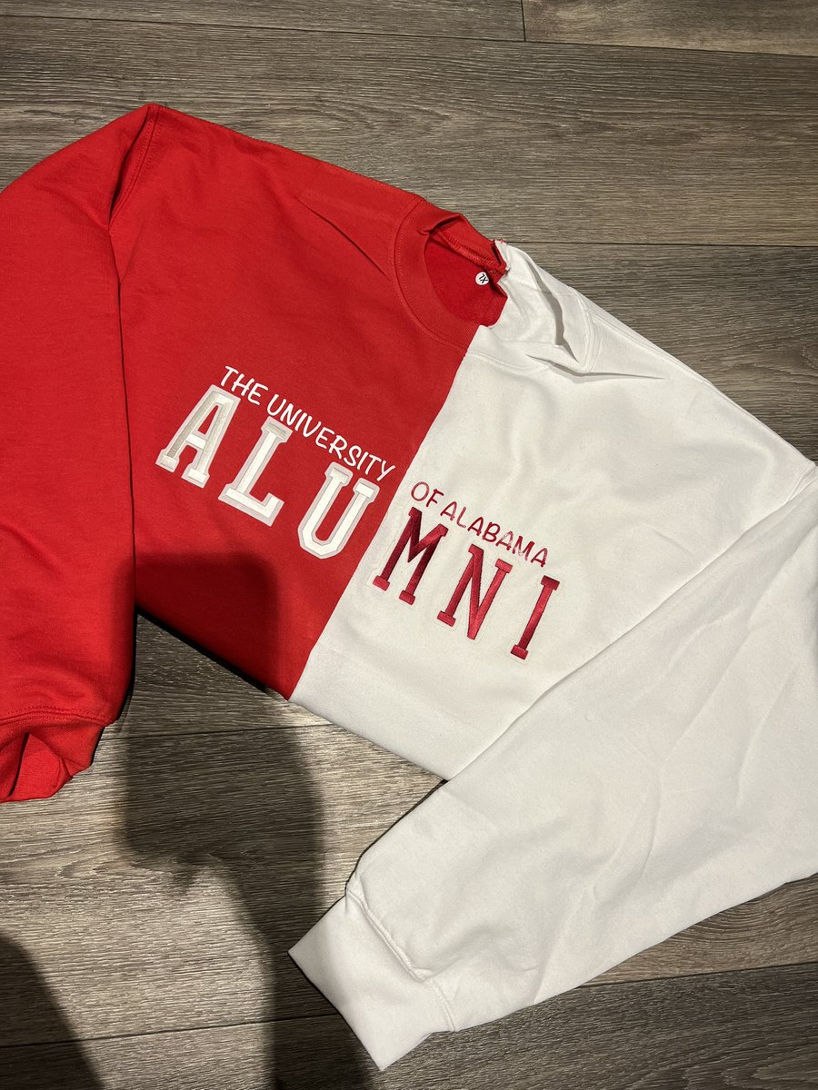 imonogrambyjayy's tweet photo. Custom School Split Sweatshirt ❤️
#rolltide #alumni #universityofalabama #theuniversityofalabama #alabamagrad https://t.co/LHZ11VMsWf