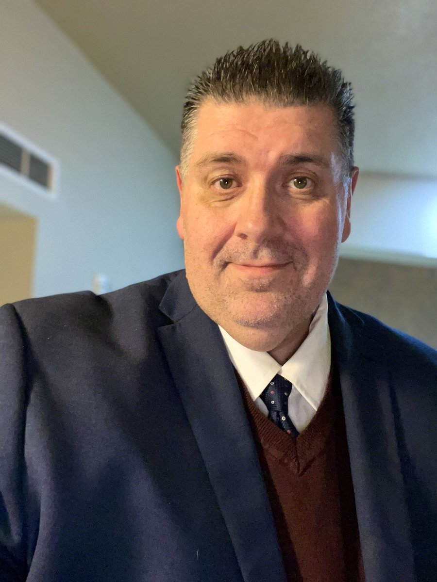 GuyDanhoff's tweet image. Getting ready to Go Live on YouTube from our @MOSHAPE1 #LevelUp2021 Red Carpet pre-banquet &amp;amp; awards celebration at 5:30-6:00 with @Stehle_PE‼️