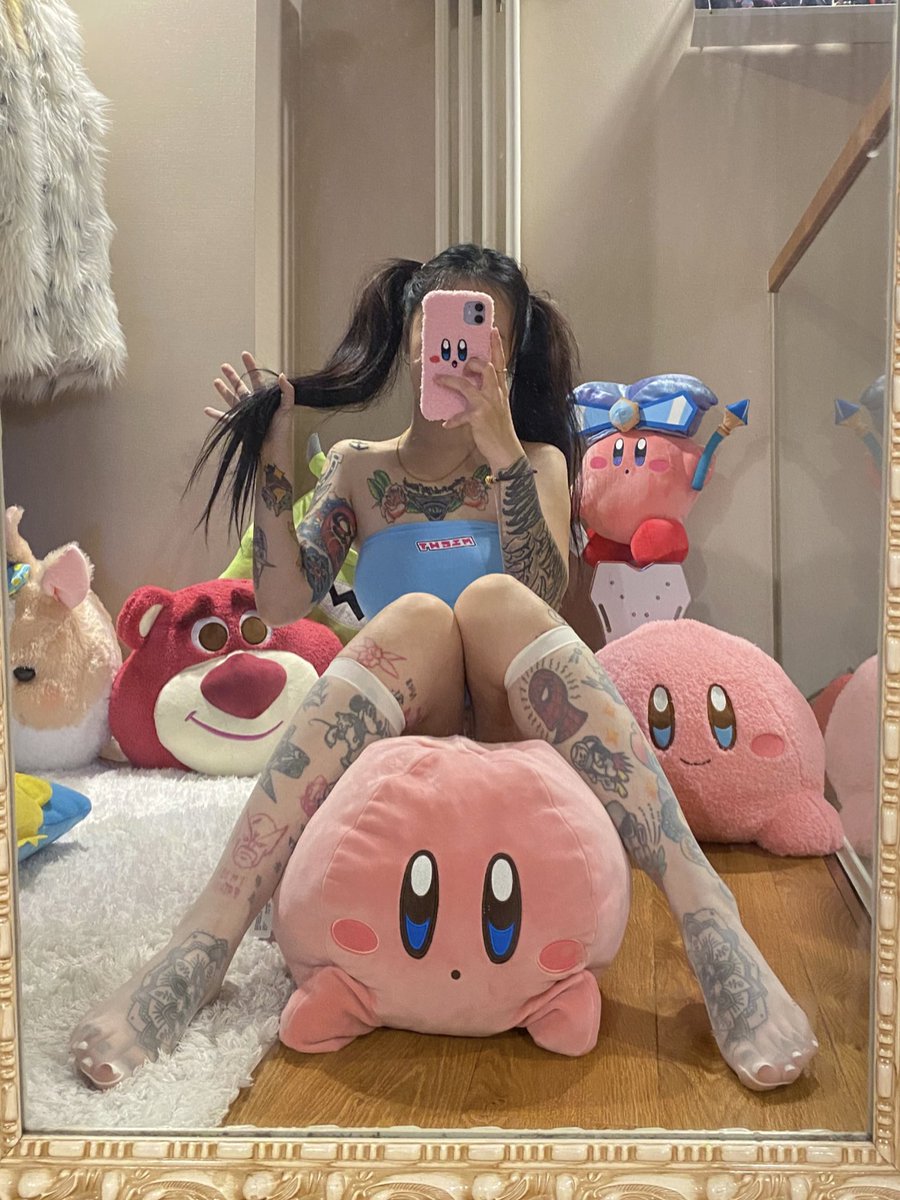 卡比收割机！
#辣妹 #白丝 #纹身 #可爱 #inkedgirl #反差 #脚 #腿 #寄拍 https://t.co/Is9PppohYu
