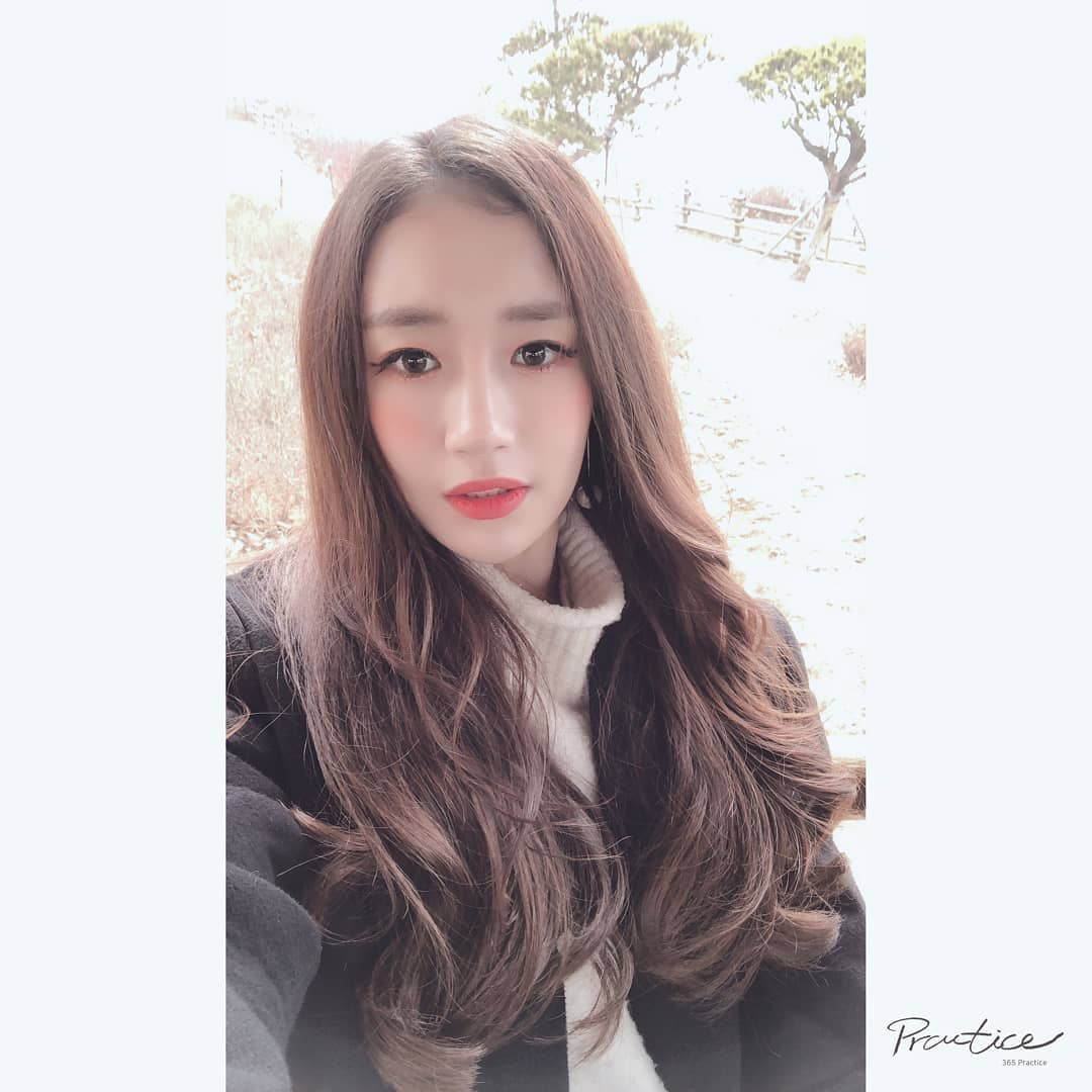 wehocuspocus's tweet image. Me ven medio tiesa pero en realidad estoy lista to #𝓡𝐨𝐥𝐥𝐢𝐧𝓘ntoℱ𝚎𝚊𝚛𝚕𝚎𝚜𝚜! 💗. Por mucho tiempo he estado esperando para sacar mis pasitos prohibidos con este temazo y el #𝐅earless1𝖘𝖙ℂ𝔹 es el día indicado, ¡suerte! (ෆ˙ᵕ˙ෆ)♡

𝓢𝑤𝑒𝑒𝑡 𝓑𝑎𝑚𝑏𝑖 ♡ #𝔽𝔸ITH🍜